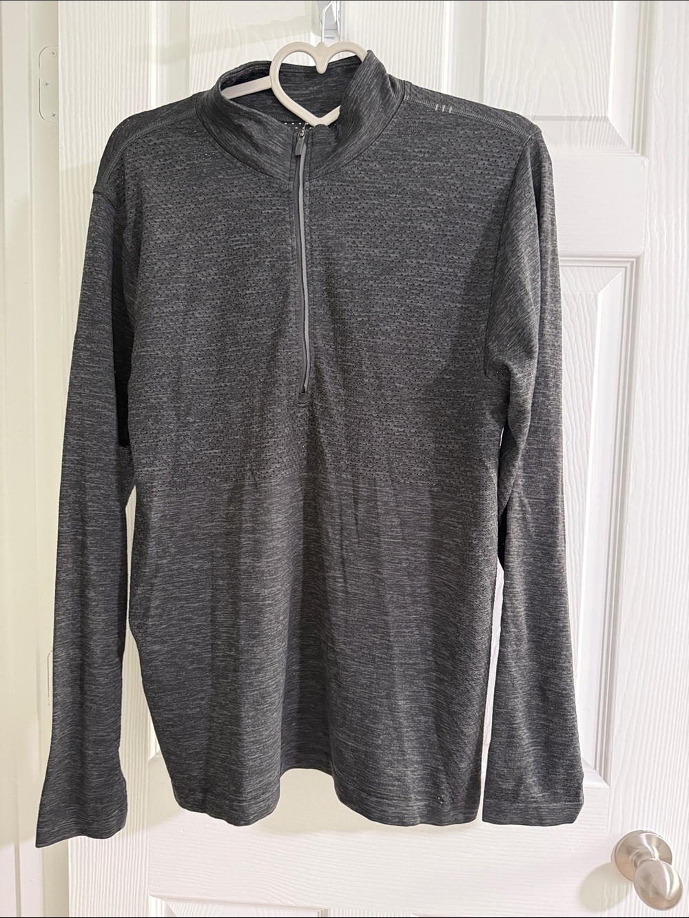 lululemon athletica Men's Grey Half-Zip Pullover Sweater